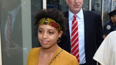 Daughter of Mayor New York Arrested at Manhattan Demonstration